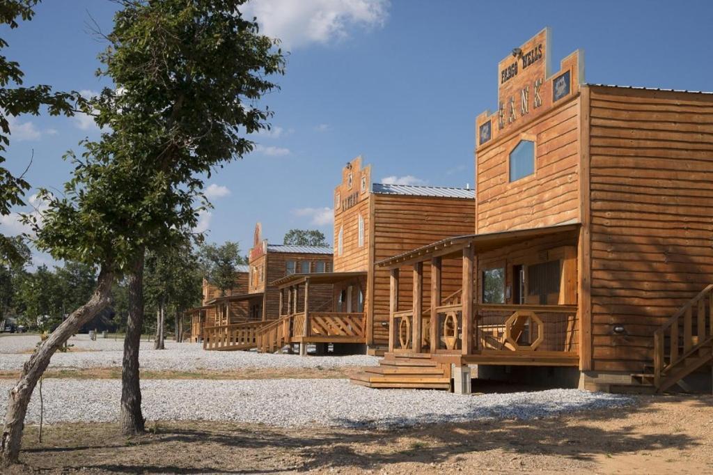 Hotel Diamonds Old West Murfreesboro Zewnętrze zdjęcie