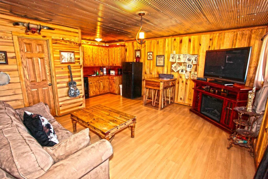 Hotel Diamonds Old West Murfreesboro Zewnętrze zdjęcie
